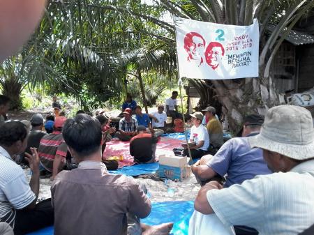 Relawan Pemenangan Jokowi-JK Bukit Krikil Kempanye Dialogis Dengan Petani