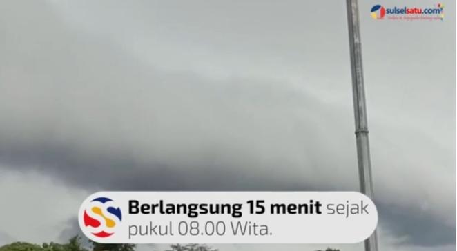 VIDEO: Heboh, Awan di Langit Makassar Mirip Gelombang Tsunami