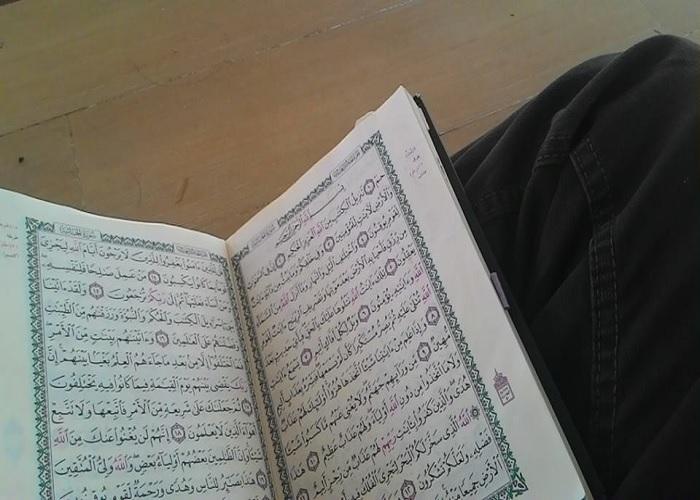 Bagaimana Cara Mendekatkan Diri pada Al-Quran?