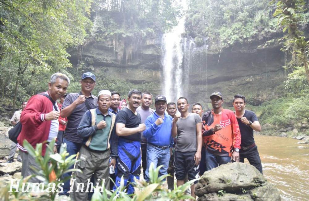 Sekretaris Daerah (SEKDA)  Said Syarifuddin Berkunjung  objek wisata air terjun 86