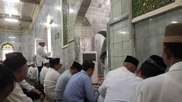 Prabowo Sholat Jumat di Mesjid Agung Semarang atau Masjid Kauman