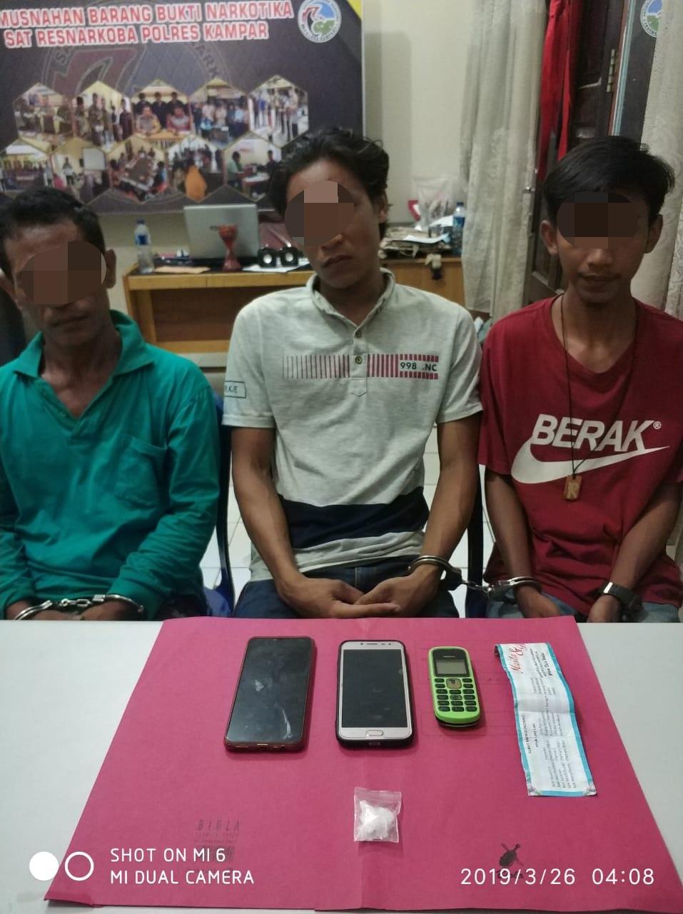 Tiga Pelaku Narkoba Diringkus Polisi di Desa Bukit Sakai Kampar Kiri Tengah
