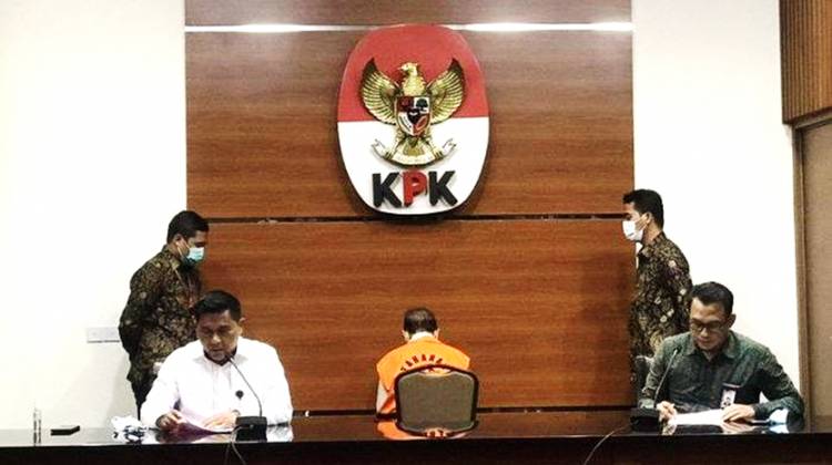 Usia Sepuh Tak Halangi KPK untuk Kembali Menahan Eks Gubernur Riau Annas Maamun