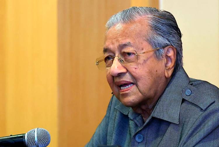 Meski Berusia 97 Tahun, Dr Mahathir Mohamad Sebut Masih akan Terus Terjun ke Dunia Politik