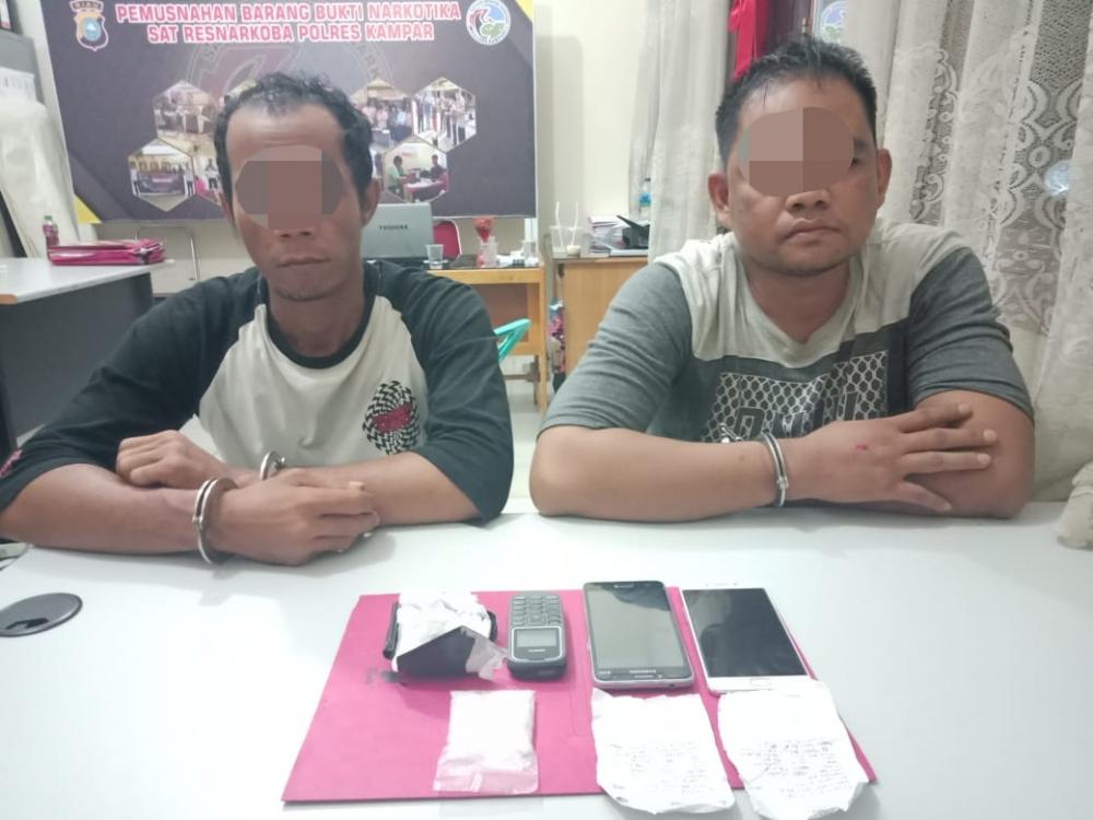 Polres Kampar Tangkap 2 Pelaku Narkoba Saat Bawa Shabu dari Pekanbaru ke Rohul