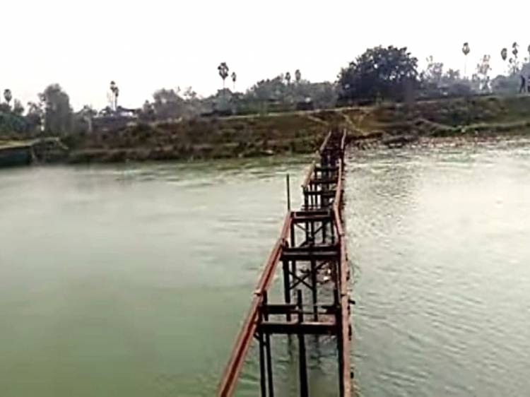 Nyamar jadi Pegawai Pemerintah, Pencuri Gasak 500 Ton Besi Jembatan Desa 