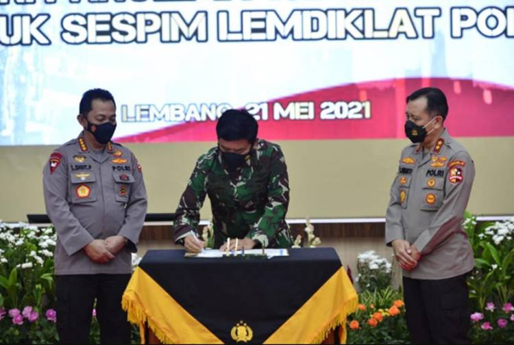 Kompak, Panglima dan Kapolri Kunjungi Lembaga Pendidikan TNI dan Polri