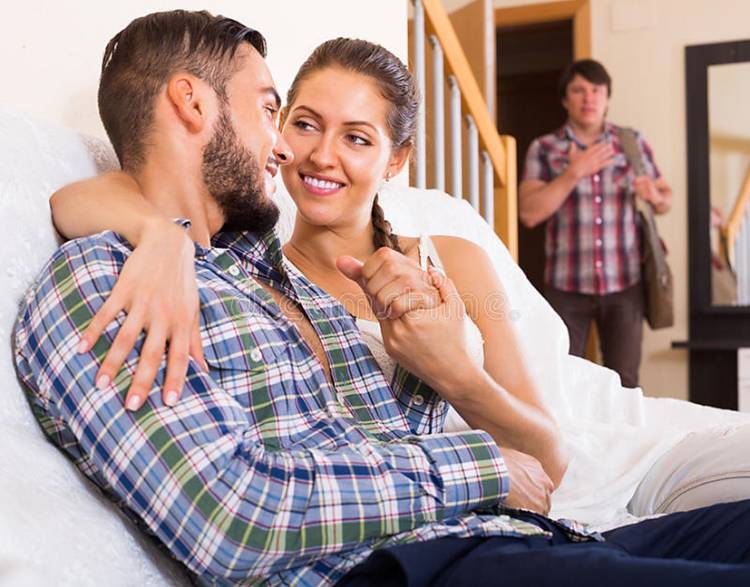 Psikoanalisis: 11 Indikasi Istri Selingkuh, Sangat Penting Diketahui Suami