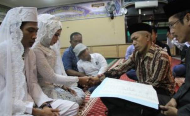Bikin Haru, Tersangka Kasus Kerusuhan 22 Mei Rayakan Pernikahan di Penjara