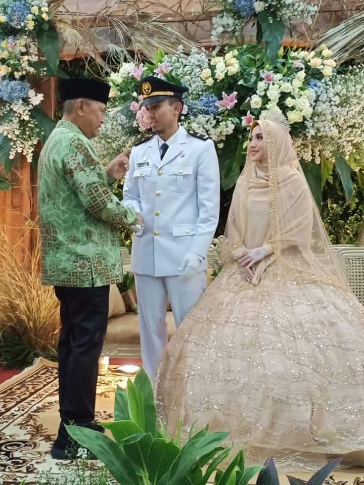 Wakil Bupati Hadiri Pesta Pernikahan Putra Bungsu Bupati, HM Wardan