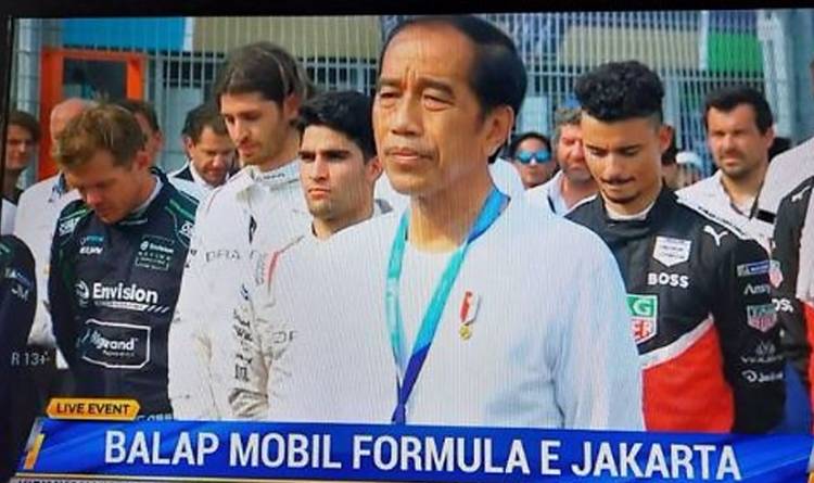 Gubernur DKI Jakarta Anis Baswedan Dampingi Presiden Jokowi di Ajang Balap Formula E