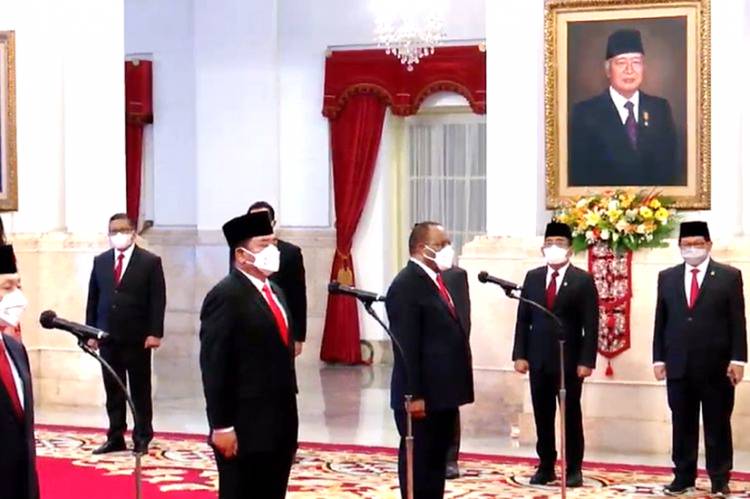 Presiden Jokowi Melantik Tiga Wamen Baru Kabinet Indonesia Maju