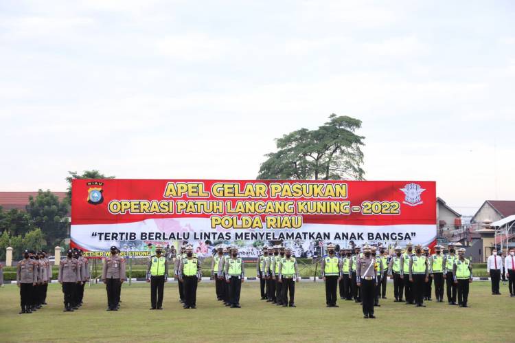 Operasi Patuh Lancang Kuning 2022 Digelar Mulai Hari Ini, Kapolda Riau Pimpin Apel Gabungan.