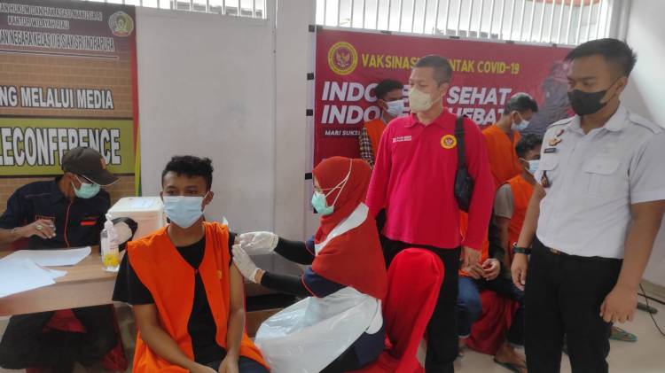 Binda Riau Targetkan 4.000 Dosis Vaksin Tersalurkan Setiap Harinya
