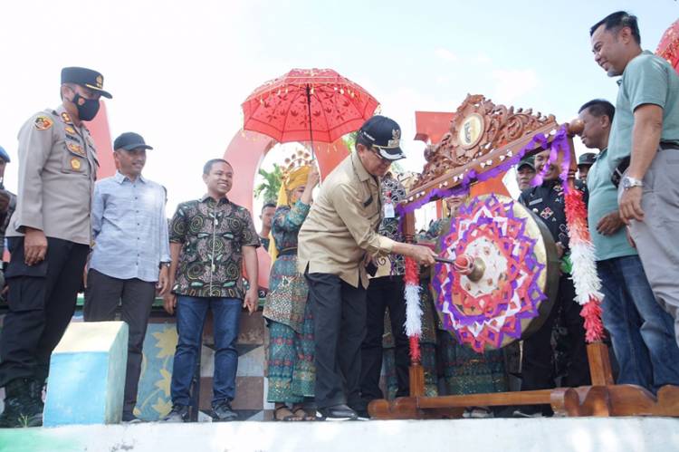 Perahu Tuduang Kuantan Sahabat Wardan Wakili Inhil Berlaga di Ajang Pacu Jalur Kuansing 2022