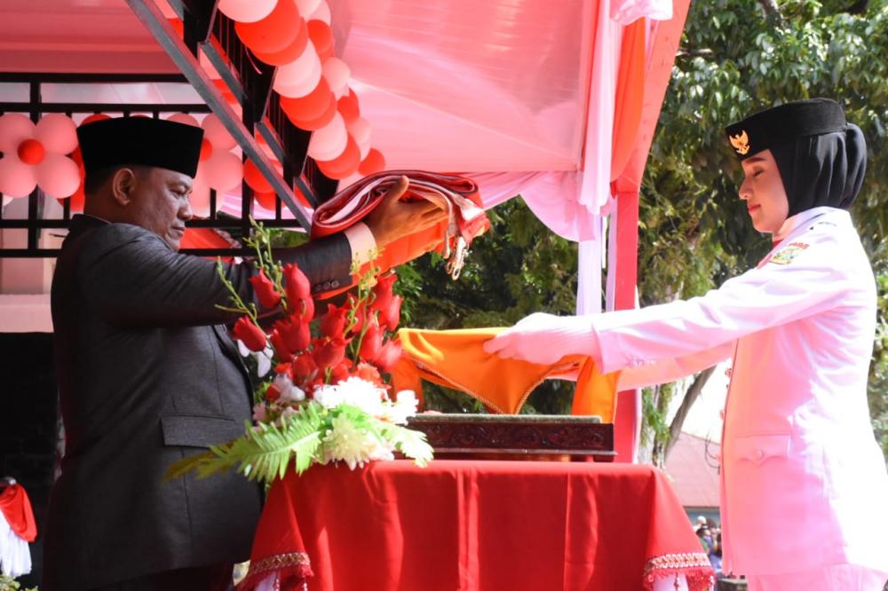 Plh Bupati Kampar Pimpin Upacara Kenaikan Sangsaka Merah putih Hari HUT RI Ke -74 di Kabupaten Kampar