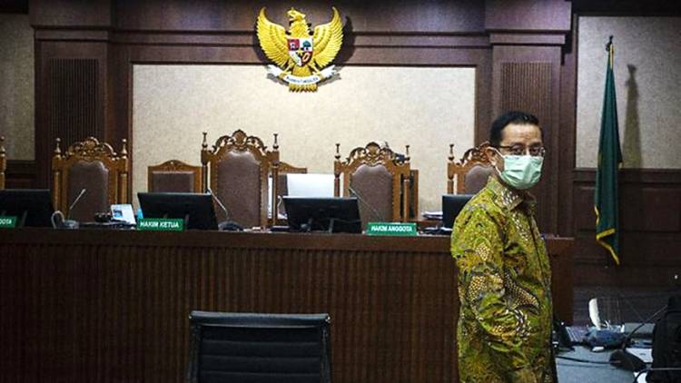 Hakim Ketuk Palu 12 Tahun Penjara ke Eks Mensos Juliari Batubara, Lebih Berat dari Tuntutan Jaksa