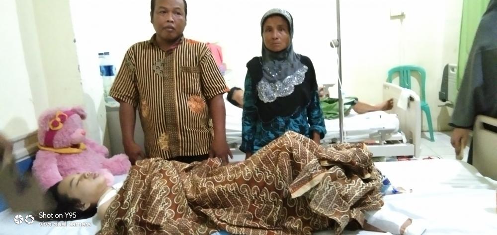Nasib Malang Elvi Yusfona Ramadhani (12) Terbaring Di RSUD PH Tembilahan Korban Tabrakan
