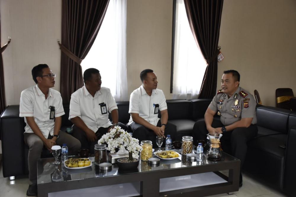 Kapolres Banjar bersilaturahmi dengan Manajer PLN ULP Banjar Kota UP3 Tasikmalaya