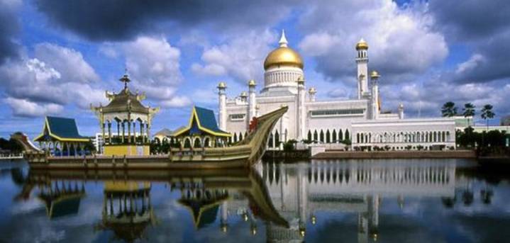 Brunei Darussalam Negara kaya,Berapa Gaji WNI Yang Bekerja Disana?