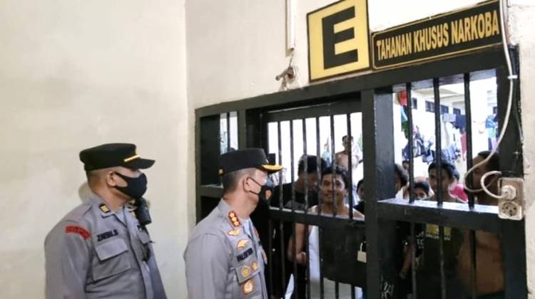 Tinjau Kondisi RTP, Kapolrestabes Medan: Awasi Tahanan Secara Humanis