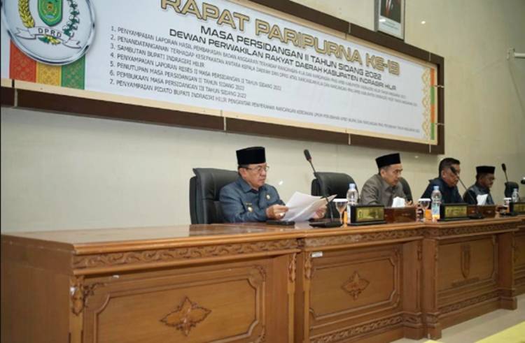 Bupati HM. Wardan Bersama Ketua dan Wakil DPRD Inhil Tandatangani KUA-PPAS TA 2023