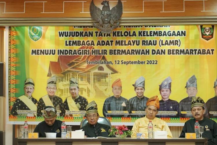 Bupati Buka Rakerda LAMR Inhil 2022, Berharap LAMR Aktif Lestarikan Budaya dan Adat Melayu Riau