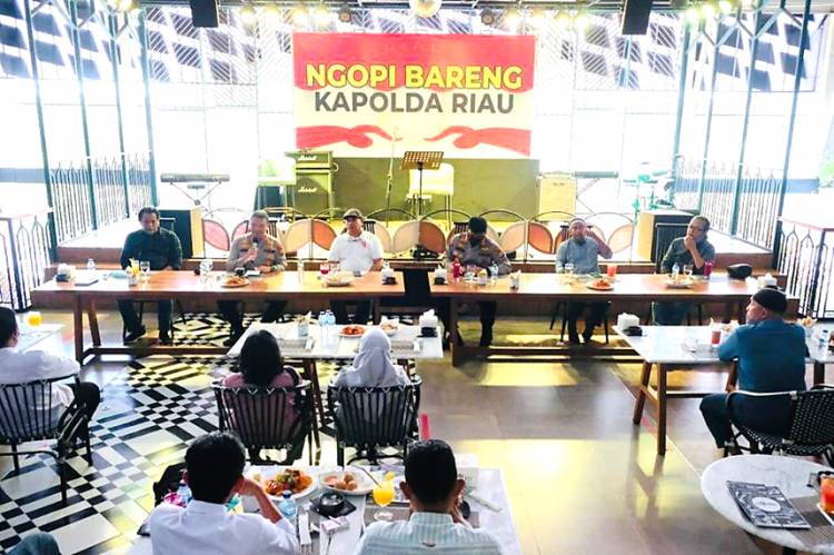 Diskusi Bersama Ketua Asosiasi dan Pimpinan Redaksi Media, Kapolda Ajak Jadikan Riau Lebih Baik