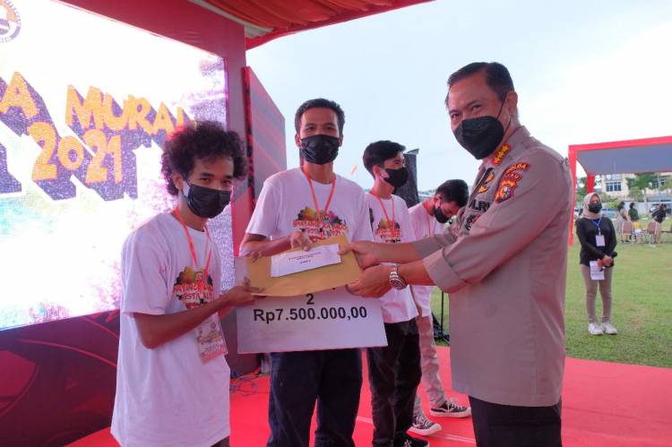 Tim Inhu Sabet Juara I Bhayangkara Mural Festival Yang Digelar Polda Riau