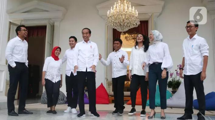 Ini Staf Khusus Milineal Presiden Joko Widodo Dengan Gaji Fantastis