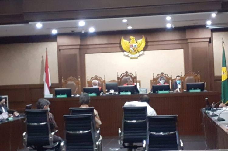 Para Terdakwa Perkara PT Garuda Indonesia (persero) Tbk Jalani Pemeriksaan di PN Jakpus