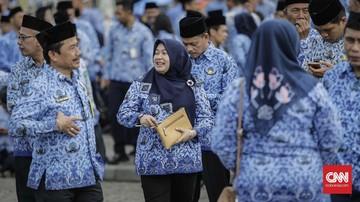 kementerian Dalam Negeri Mewajibkan Yang Memakai Jilbab Memasukkan Dalam Baju