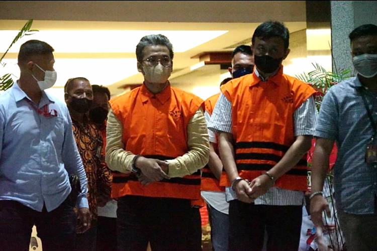 KPK: Rp 5,3 Miliar Diraup Bupati Bangkalan dari Tarif Lelang Jabatan, 5 Pejabat Ikut Terlibat