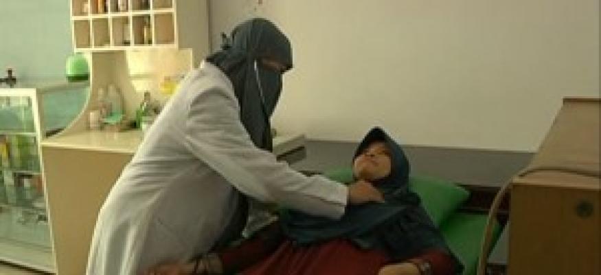 Buka Praktek 24 Jam, Dokter Muslimah Ini Gratiskan 100% Biaya Pengobatan