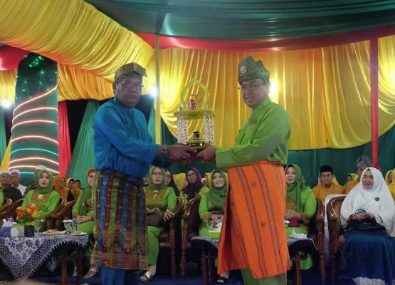 Bupati Inhil Harapkan Prestasi Qori Dan Qoriah Pada Ajang MTQ Riau Mendatang