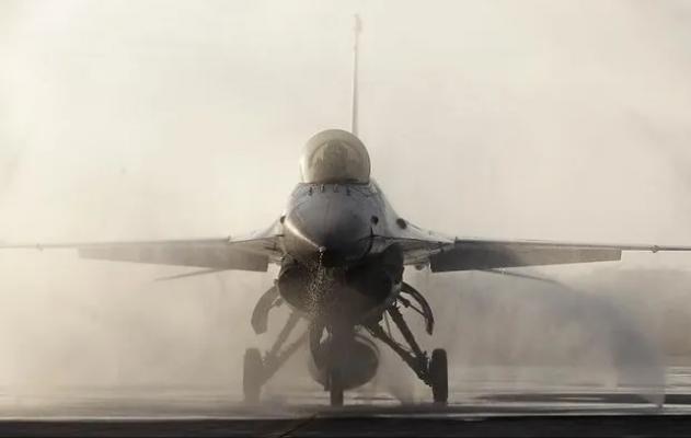 Terbangkan F-16 untuk Temui Selingkuhan, Kolonel AS Dipecat