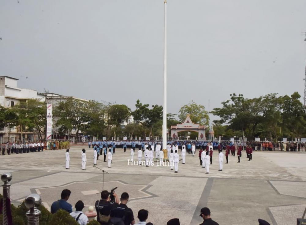 Bupati Indragiri Hilir HM Wardan Pembina Upacara Pada Hari Sumpah Pemuda Ke - 91